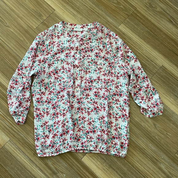 Floral Women’s Blouse - Picture 3 of 11